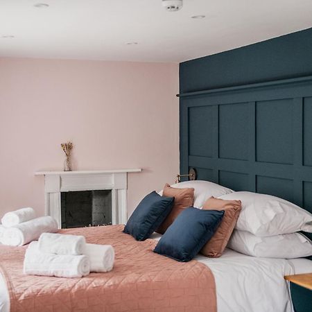 The Heathcock Boutique Hotel - Room 3 Κάρντιφ Εξωτερικό φωτογραφία