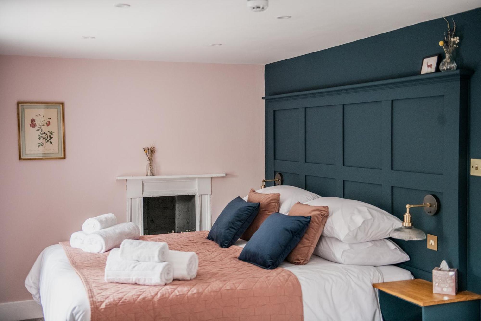The Heathcock Boutique Hotel - Room 3 Κάρντιφ Εξωτερικό φωτογραφία